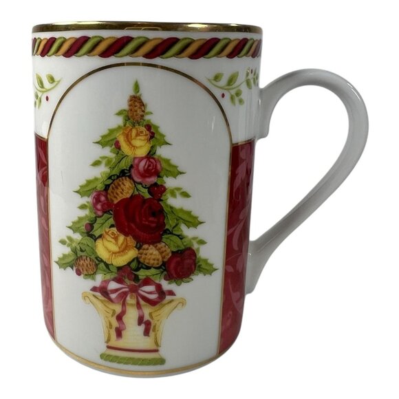 2001Royal Albert Old Country Roses Seasons Of Colour 10oz Mug Topiary Red Roses - Picture 1 of 5